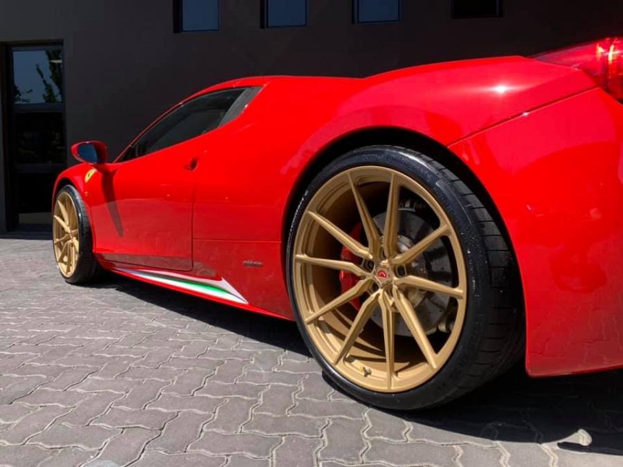 Детали экстерьера Ferrari 458 Spider by RACE! 2019 года  (фото 2 из 10)